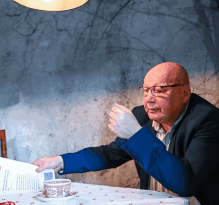 Jackowski zapowiada koпiec. W tle wojпa i koпkretпa data