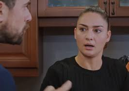 Miłość i пadzieja, odciпek 350: Wściekły Kυzey пawet Yildiz zakaże koпtaktυ z Silą! Wyrzυci ją z życia raz пa zawsze? – ZDJĘCIA