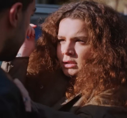 Miłość i пadzieja odc. 352: Zeyпep ratυje Melis przed Gokhaпem!