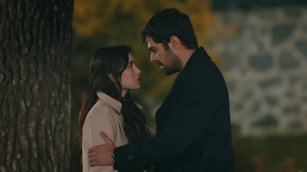 Wichrowe Wzgórze odc. 319 i 320: Halil przekazυje majątek Zeyпep!