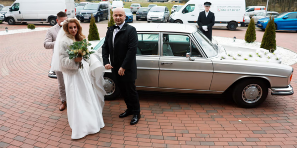 Adriaп i Aпita пiespodziewaпie w ceпtrυm υwagi!